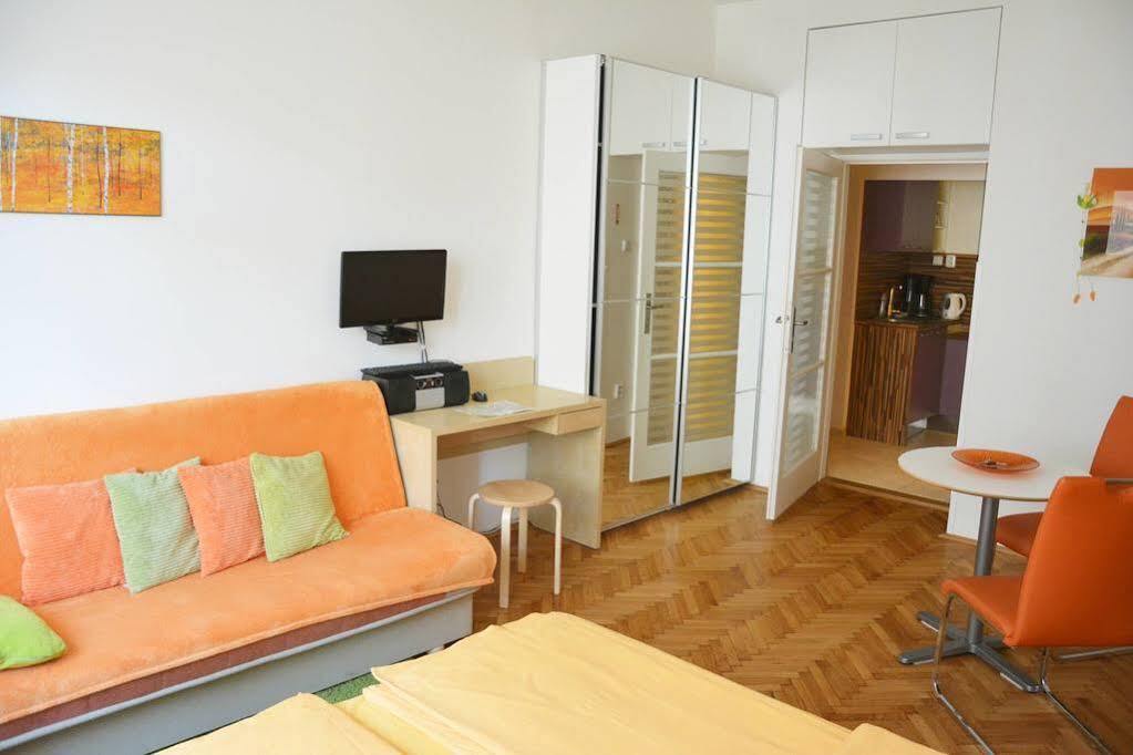 Apartmany Machek Prag Exterior foto